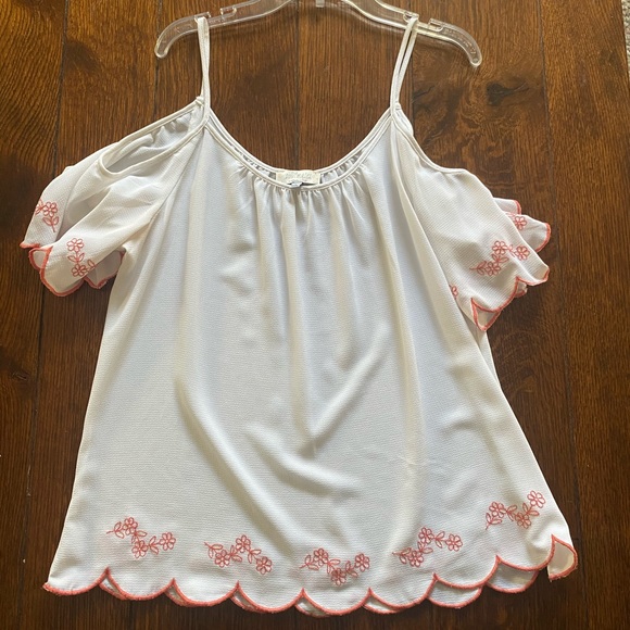 Summer top - Picture 1 of 3